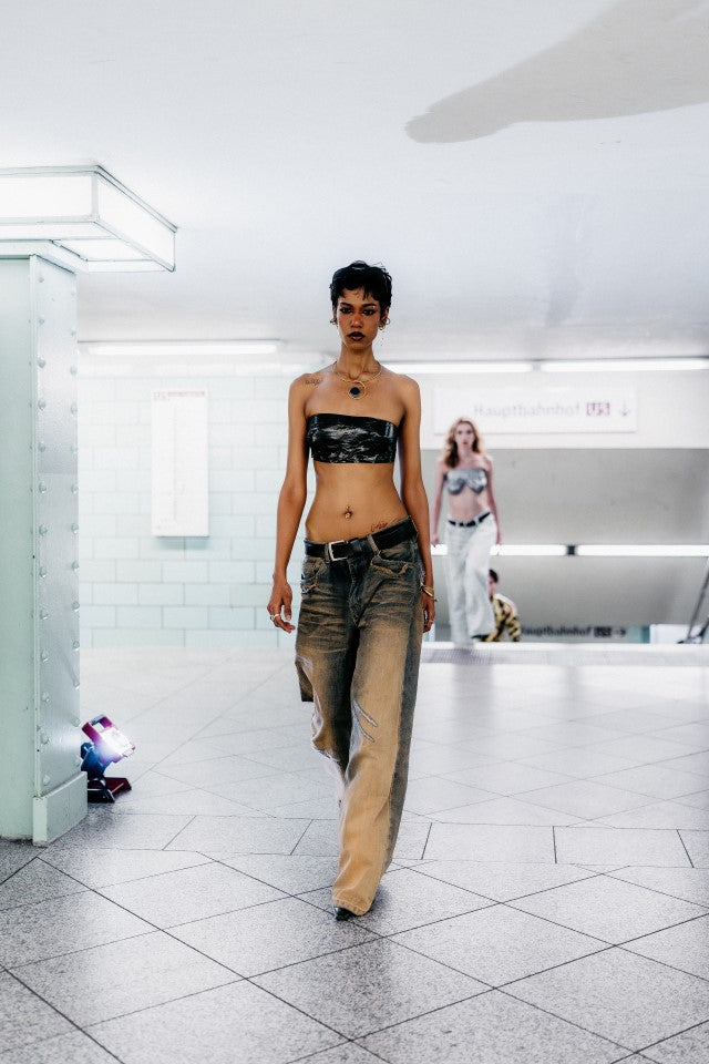 DEBUT-RUNWAY-SHOW